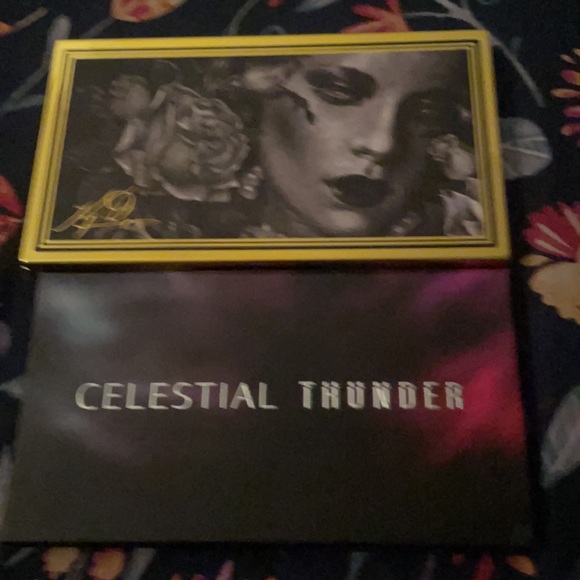 Shadow Palette Kat Von D and Dominique cotsmetics - Picture 2 of 2